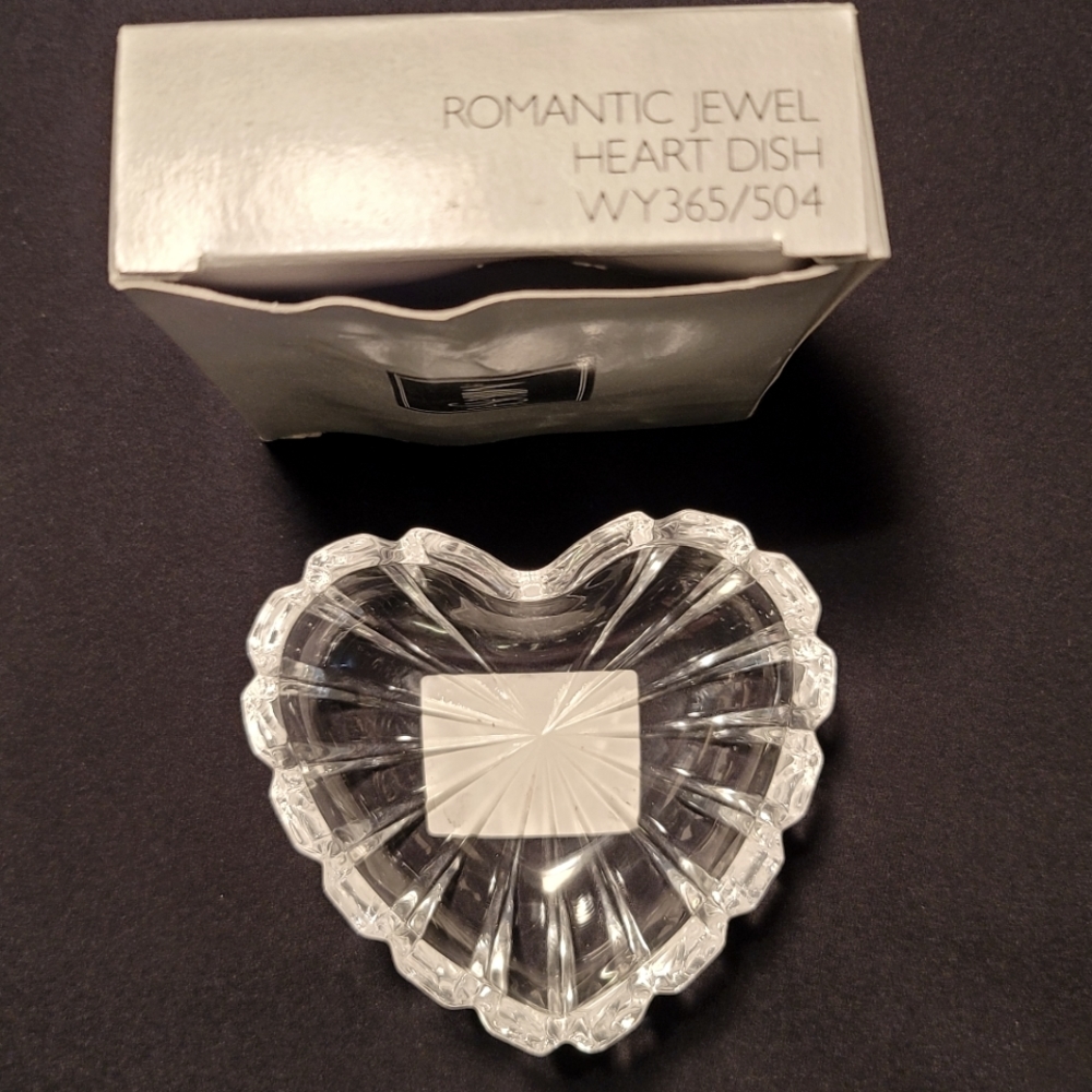 Mikasa Romantic Jewel Heart Dish